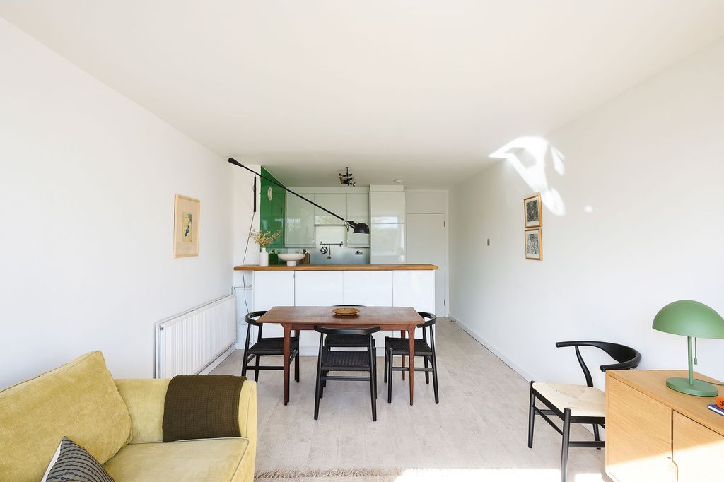 Property photo 3 of 24