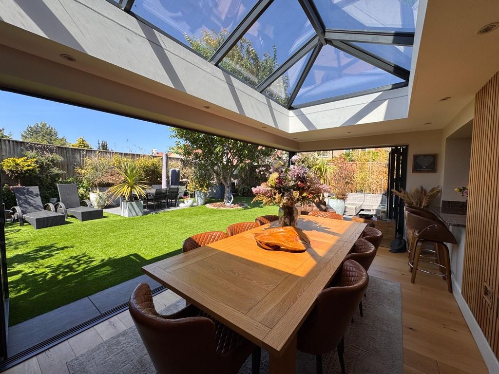 Property photo 2 of 33 Dining Room