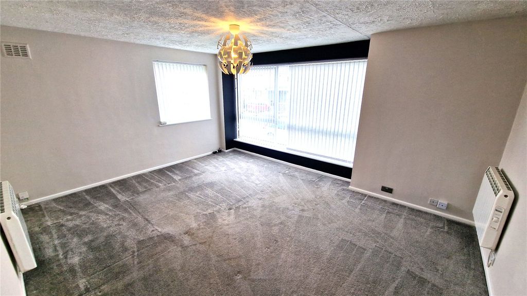 Property photo 3 of 6 Picture No. 06