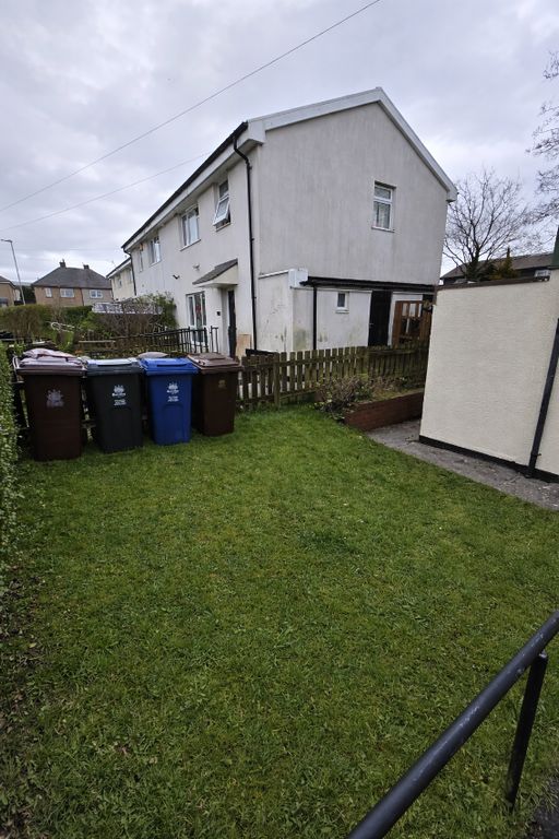 Property photo 3 of 11