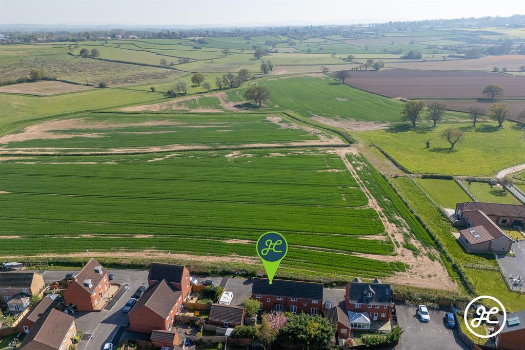 Property photo 2 of 21 Dji_20250410155037_0036_D-Edit.Jpg