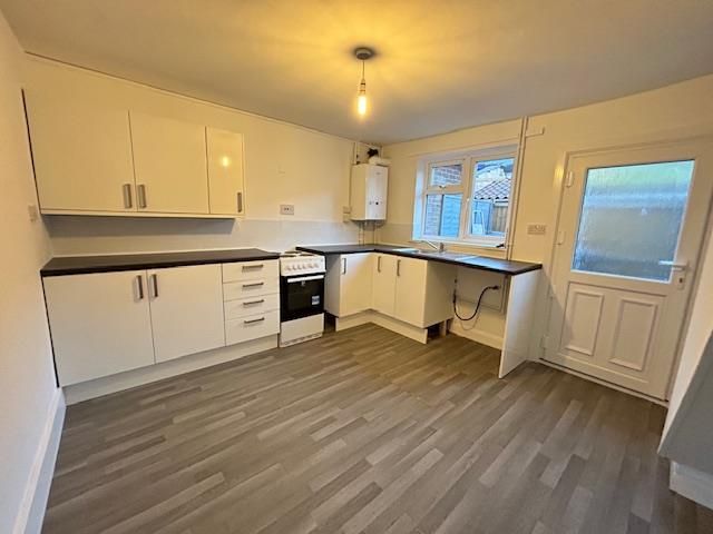 Property photo 2 of 16 Thumbnail_Img_9882.Jpg