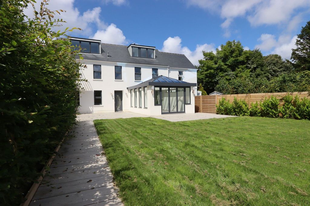 Property photo 1 of 26 Photo 28