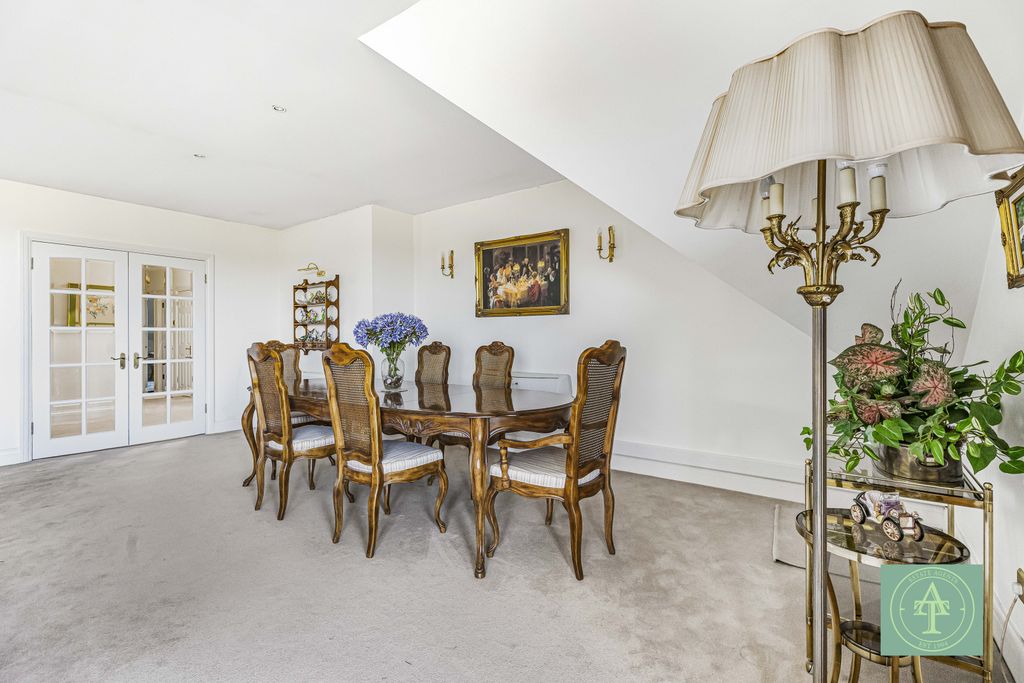 Additional image 10 of 3 bed flat for saleClaremont Heights, Enfield EN2