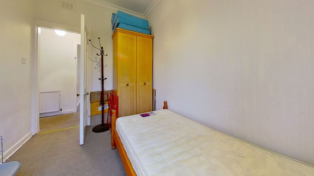 Property photo 3 of 10 Photo 3