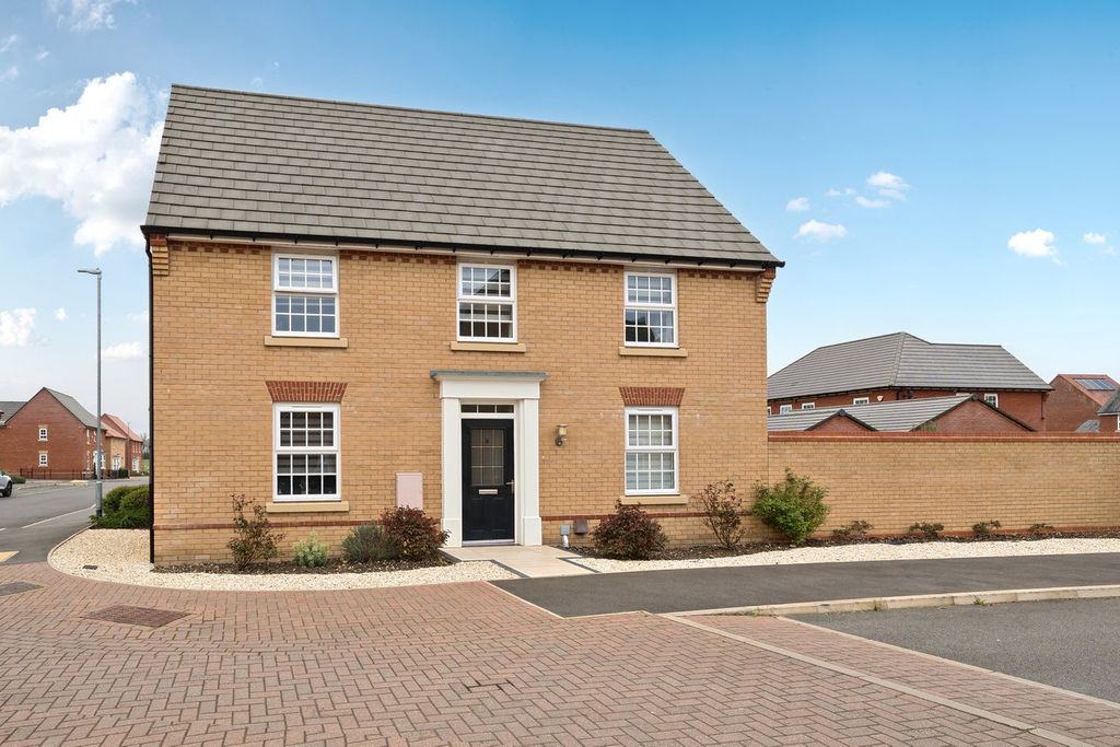 Property photo 1 of 22