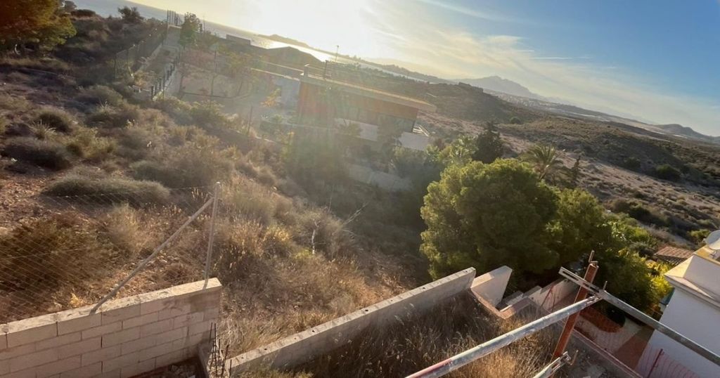 Property photo 2 of 3