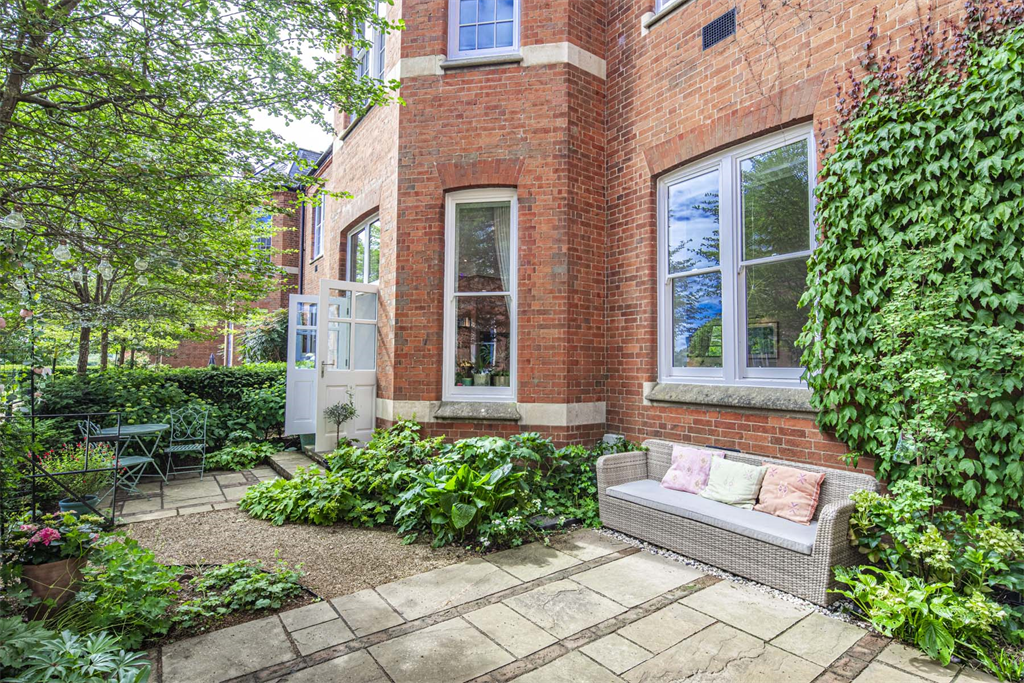 Additional image 18 of 4 bed flat for sale4 Ipsden Court, Cholsey OX10