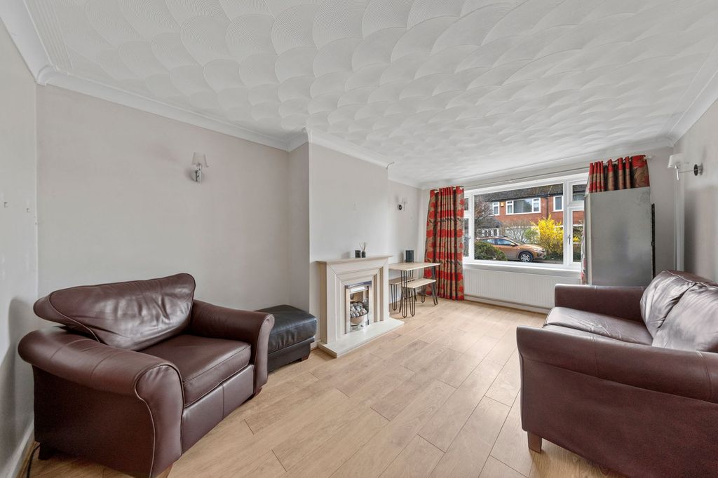 Property photo 3 of 23