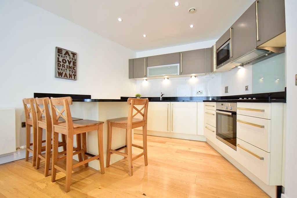 Property photo 2 of 10 Jpg