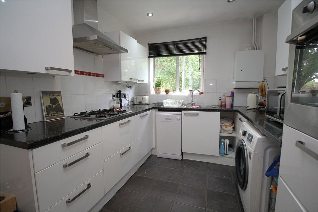 Property photo 2 of 11 Picture No. 08
