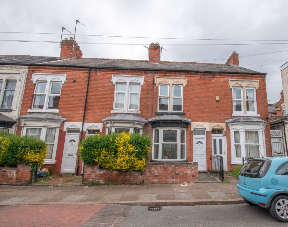 Property photo 1 of 12