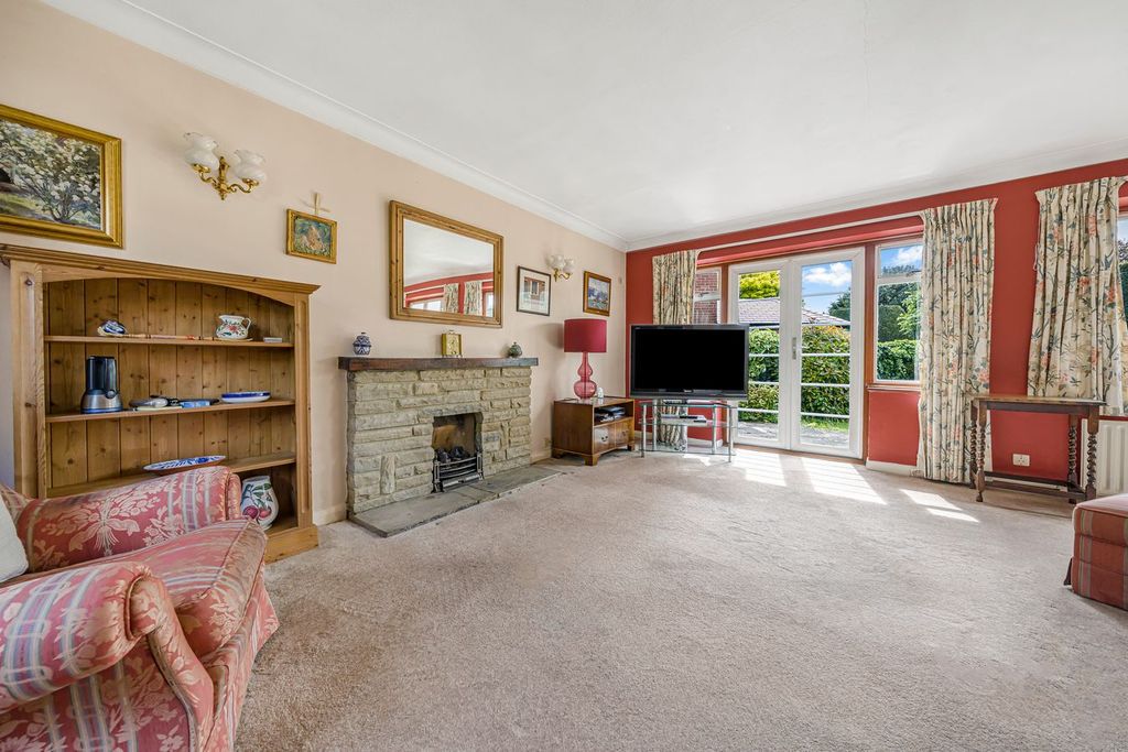 Property photo 3 of 14