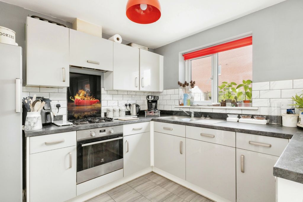 Property photo 2 of 17 Photography