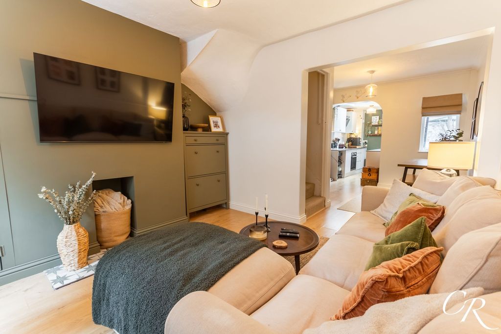 Property photo 3 of 13