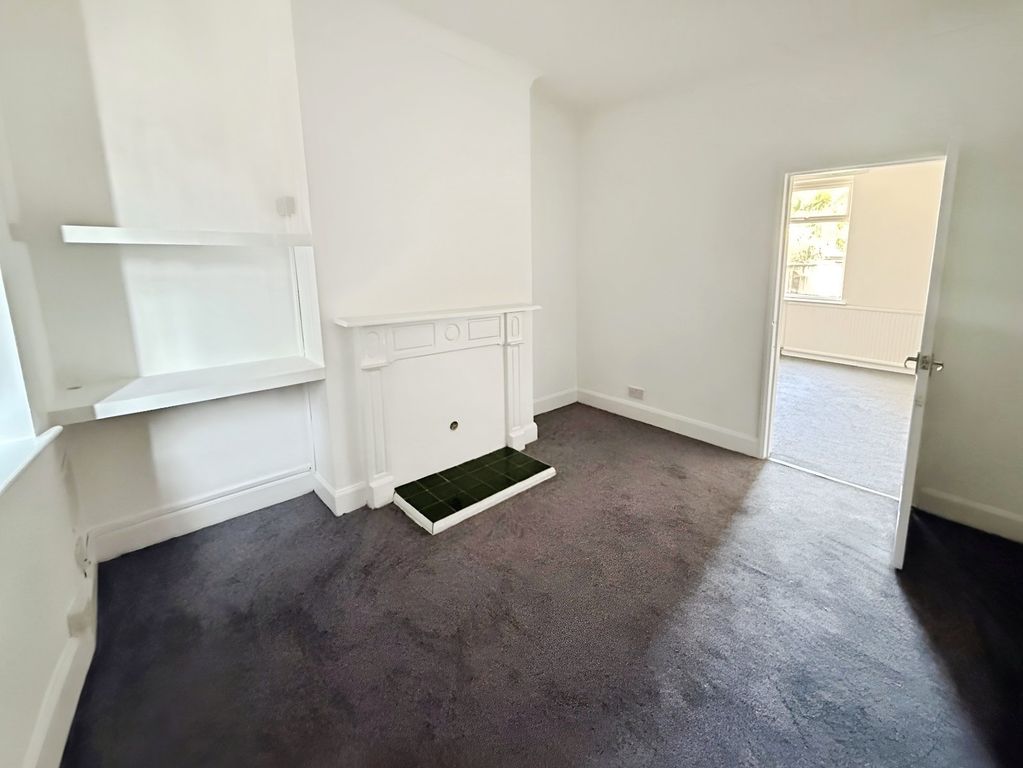 Property photo 2 of 12 Living Room