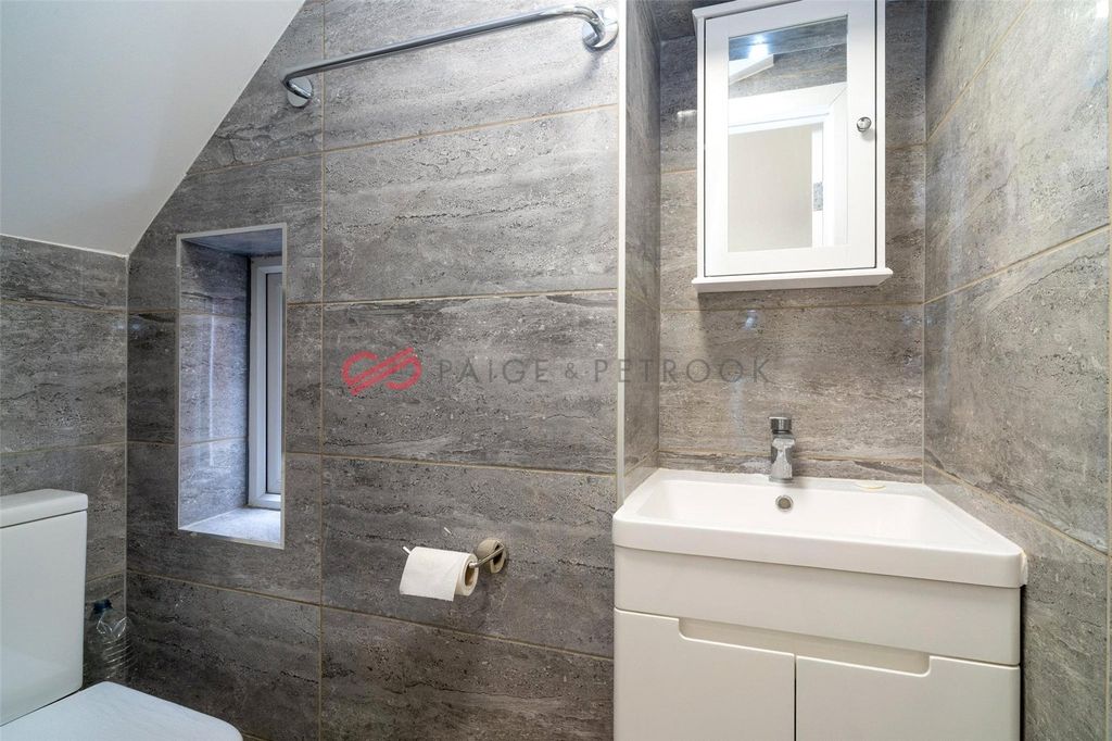 Property photo 2 of 10 Picture No. 05