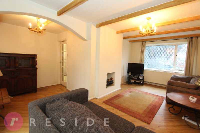 Property photo 2 of 14 Lounge/Dining Area