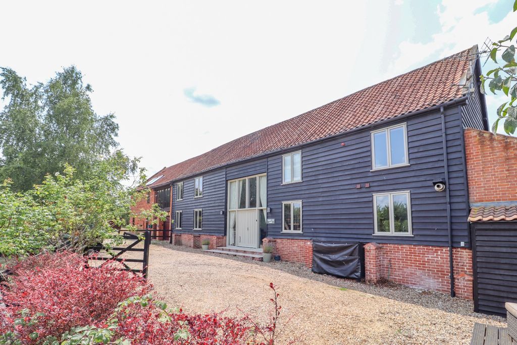 Property photo 1 of 33 4286831