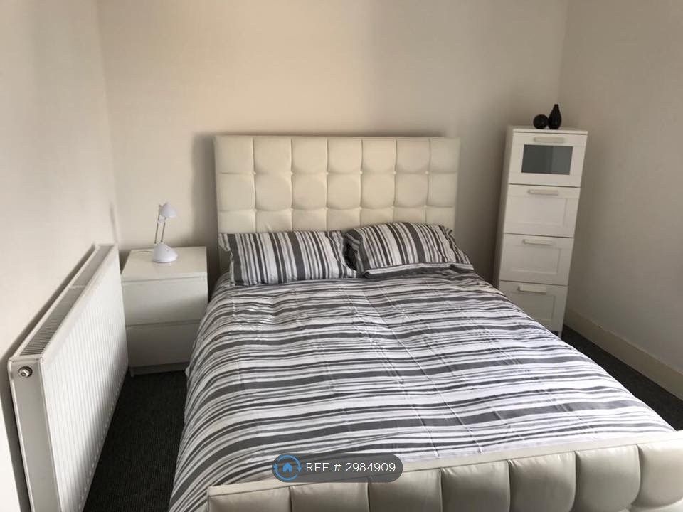 Property photo 1 of 3