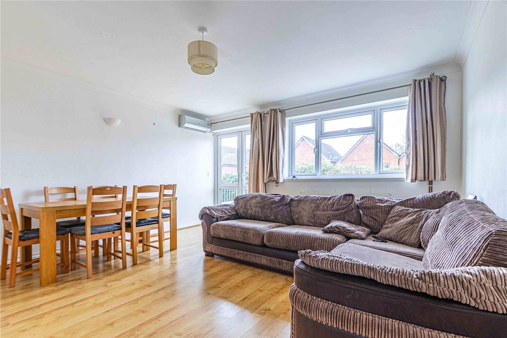 Property photo 2 of 10 Picture No. 07