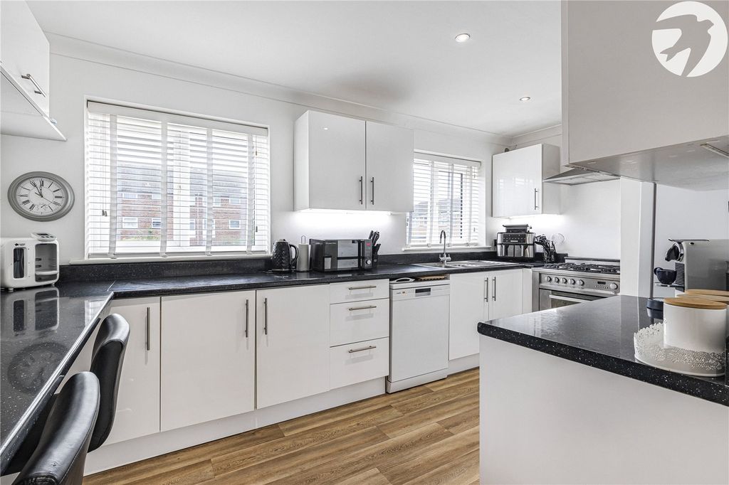 Property photo 2 of 21 Robinson Jackson