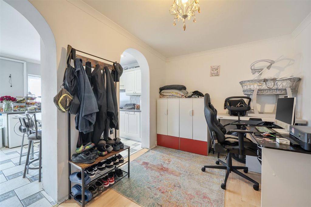 Property photo 3 of 15 Dining Space