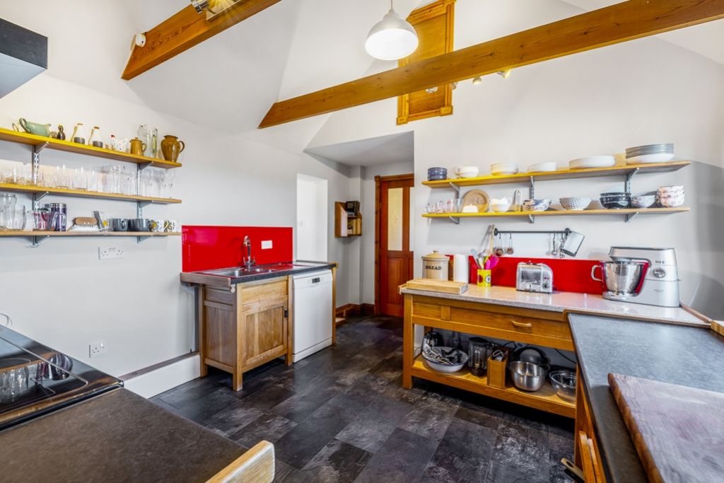 Property photo 3 of 31 Decoy House (Boston)-22