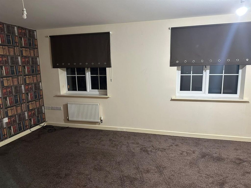 Property photo 3 of 25 Lounge.Jpeg