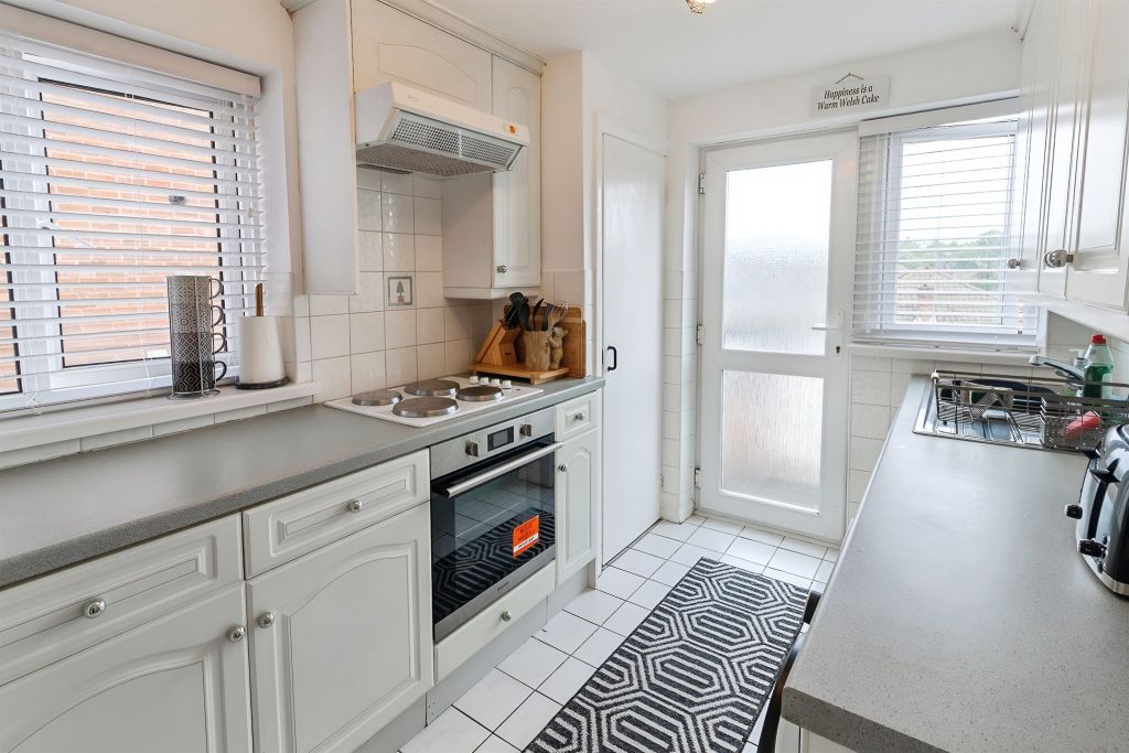 Property photo 3 of 25