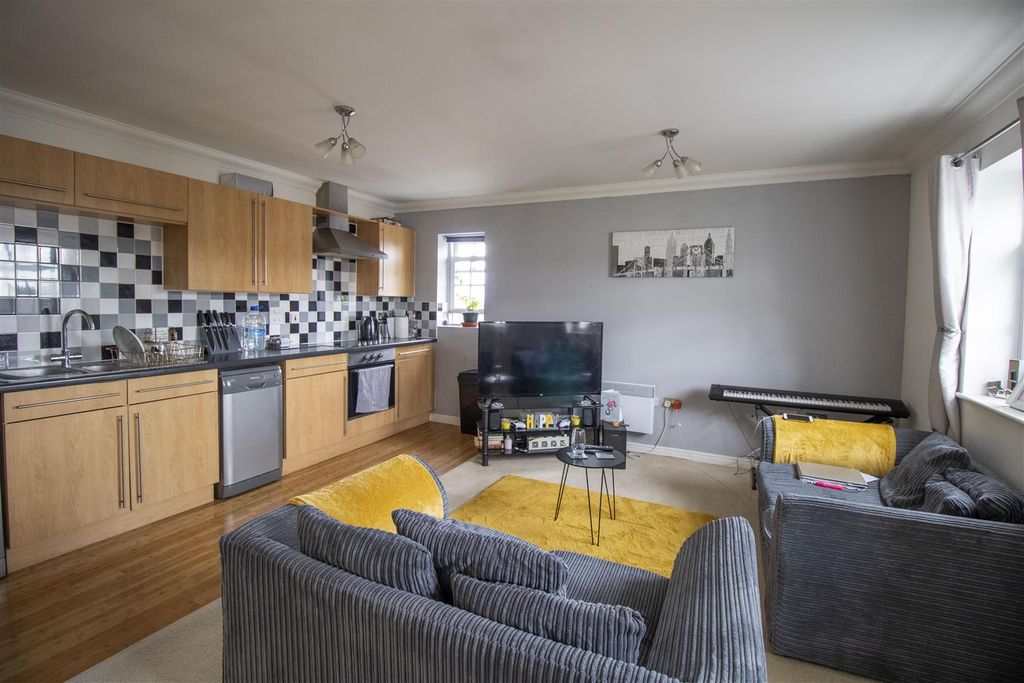 Property photo 2 of 6 3.Jpg