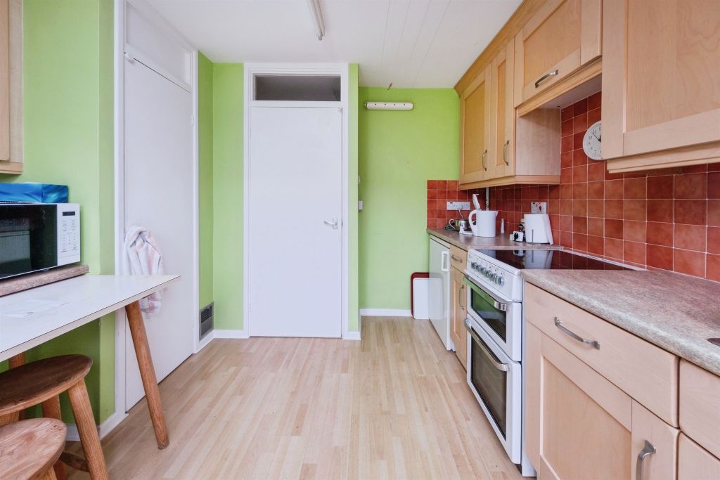 Property photo 3 of 20