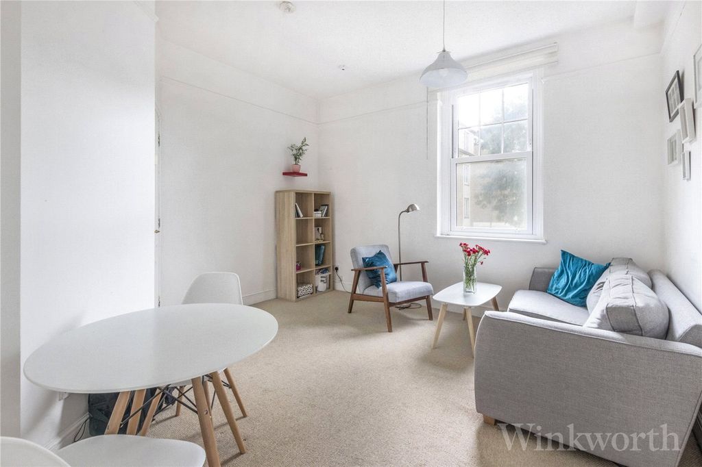 Property photo 2 of 8 Picture No. 04