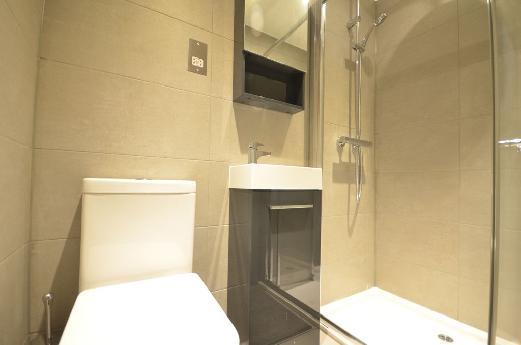 Property photo 3 of 3