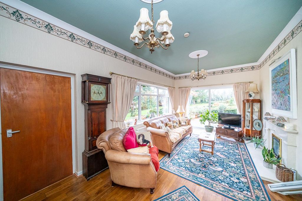 Property photo 3 of 45 Webbs-128.Jpg