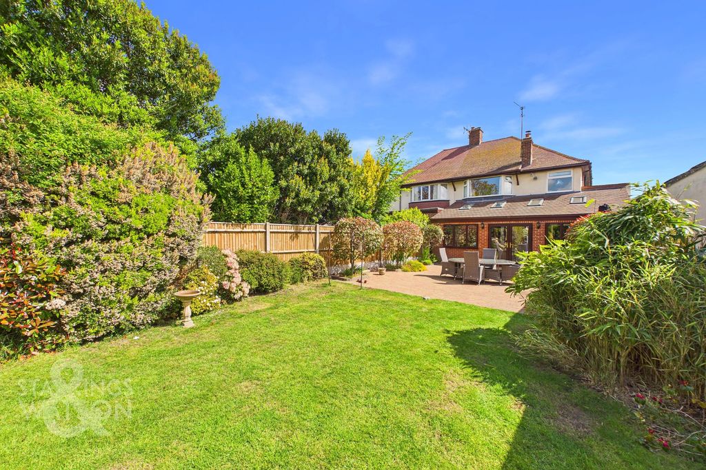 Additional image 37 of 4 bed semi-detached house for saleWarren Road, Gorleston, Great Yarmouth NR31