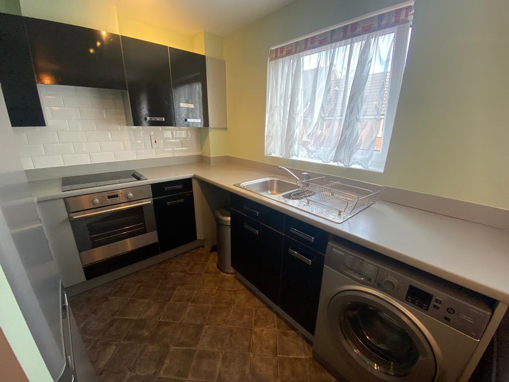 Property photo 2 of 8