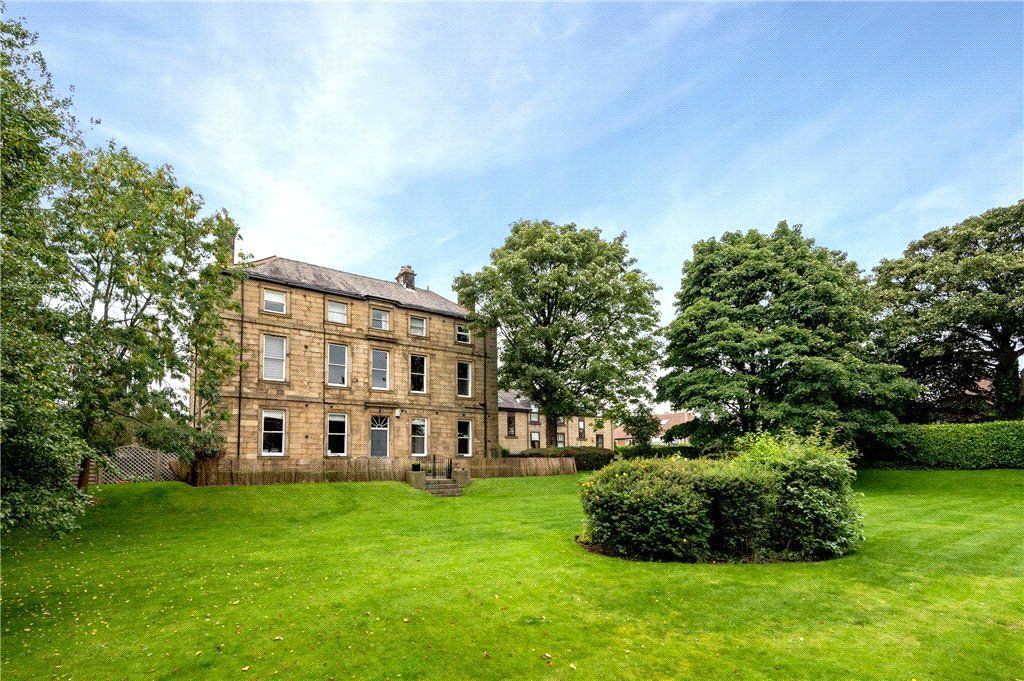 Property photo 1 of 30 Turton Hall