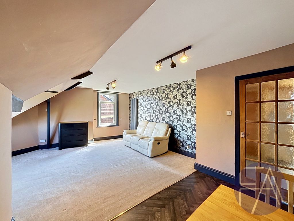 Property photo 3 of 18 5117726