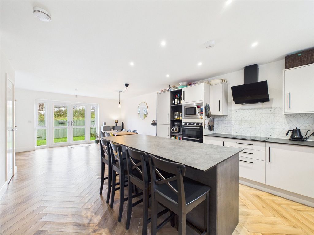 Property photo 2 of 13 Picture No. 02