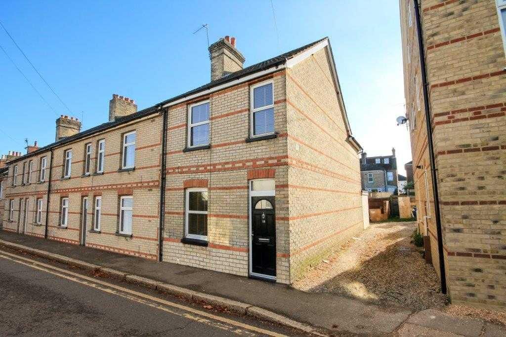 Property photo 1 of 8