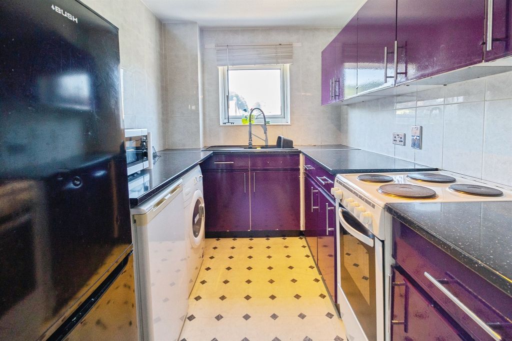 Property photo 3 of 14