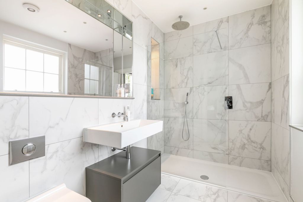 Additional image 12 of 4 bed detached house to rentChilbolton Avenue, Winchester SO22