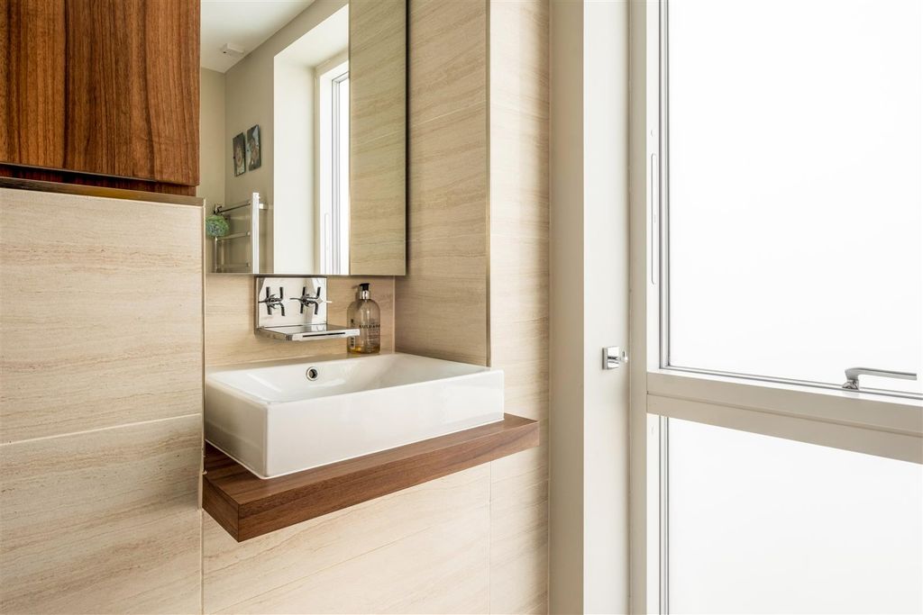 Additional image 20 of 3 bed flat to rentPalmeira Avenue, Hove BN3