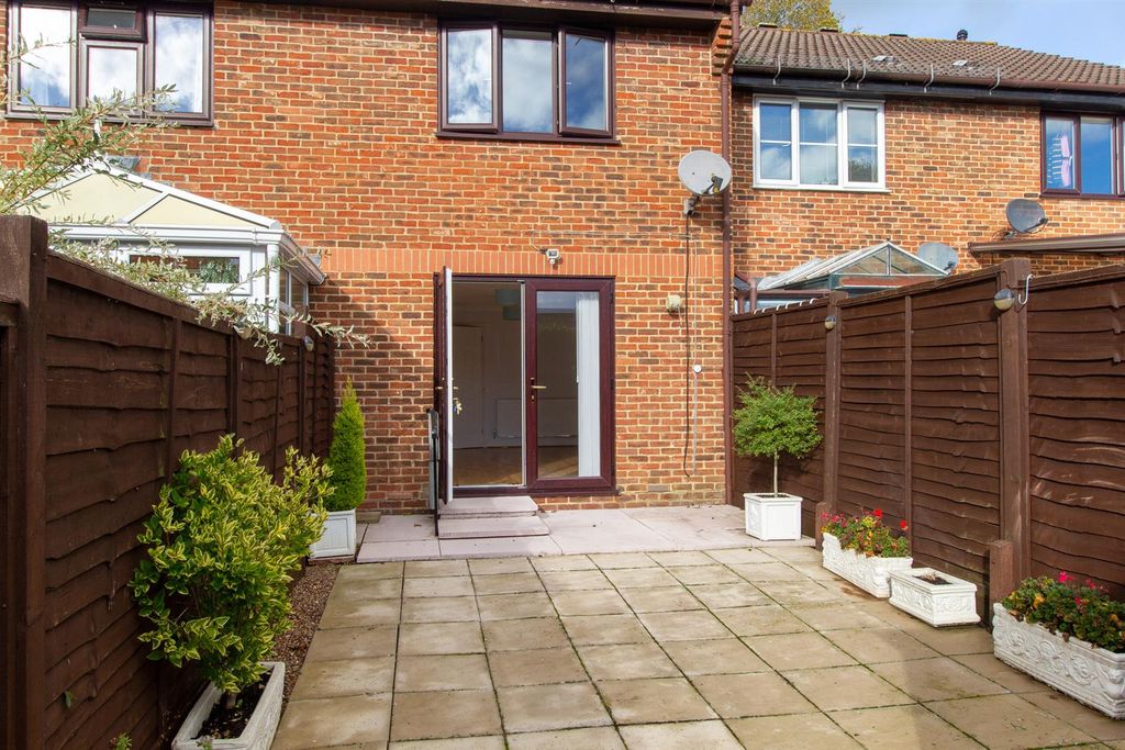 Property photo 2 of 11 2 Lime Tree Grove - Rear Garden.Jpg