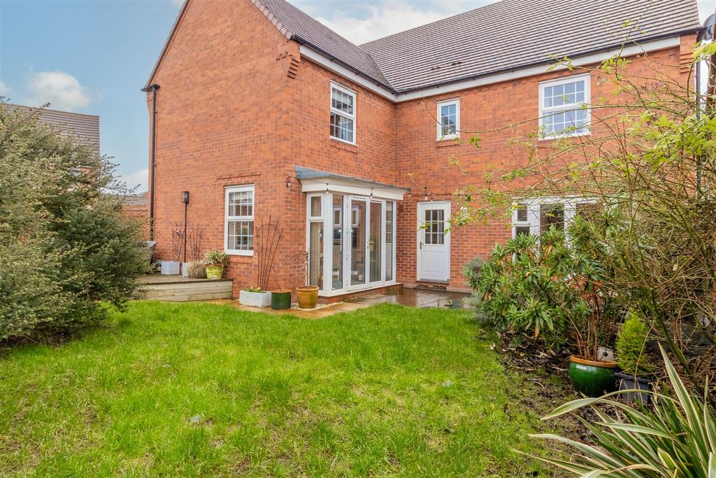 Property photo 3 of 37