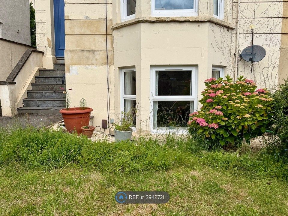 Property photo 2 of 14