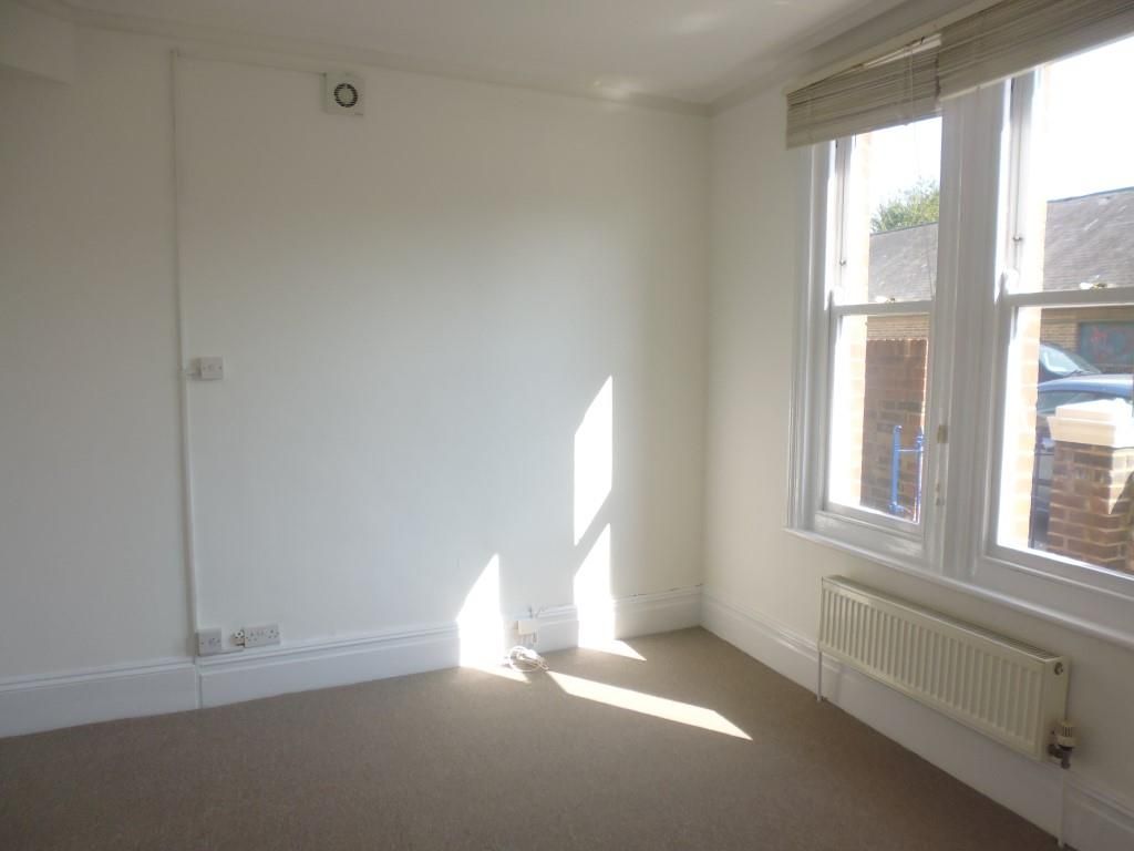 Property photo 1 of 12 1Cmr Bed.Jpg