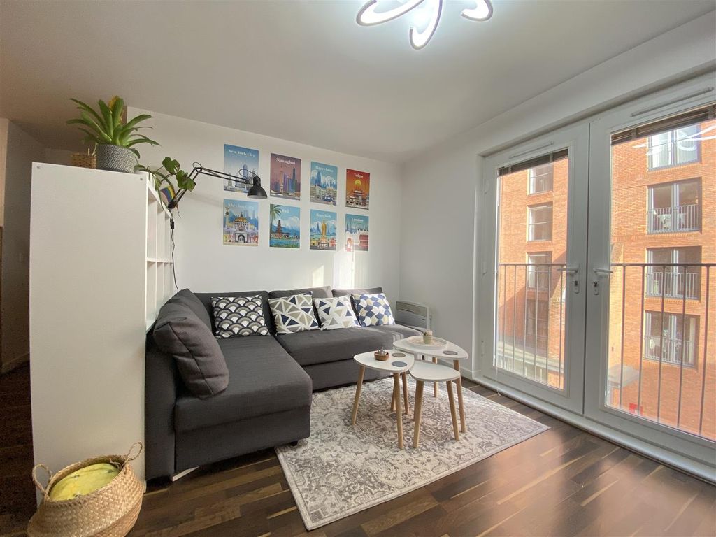 Property photo 3 of 11