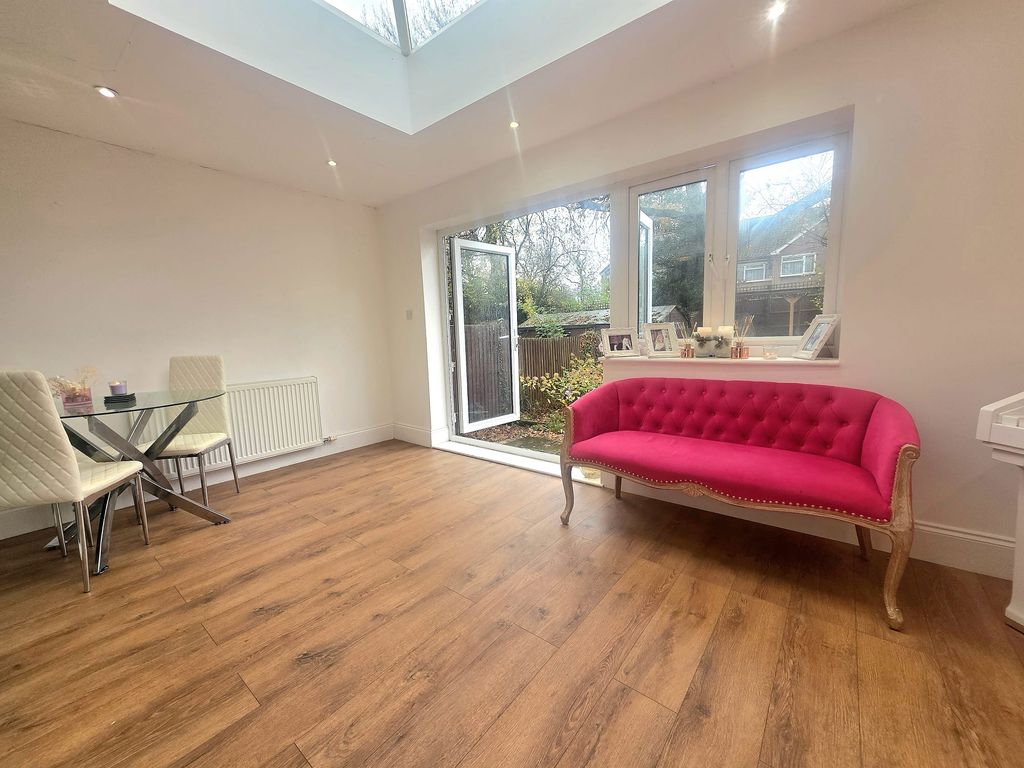 Property photo 3 of 18 Whatsapp Image 2025-11-10 At 13.38.02_49Ac0Fa8